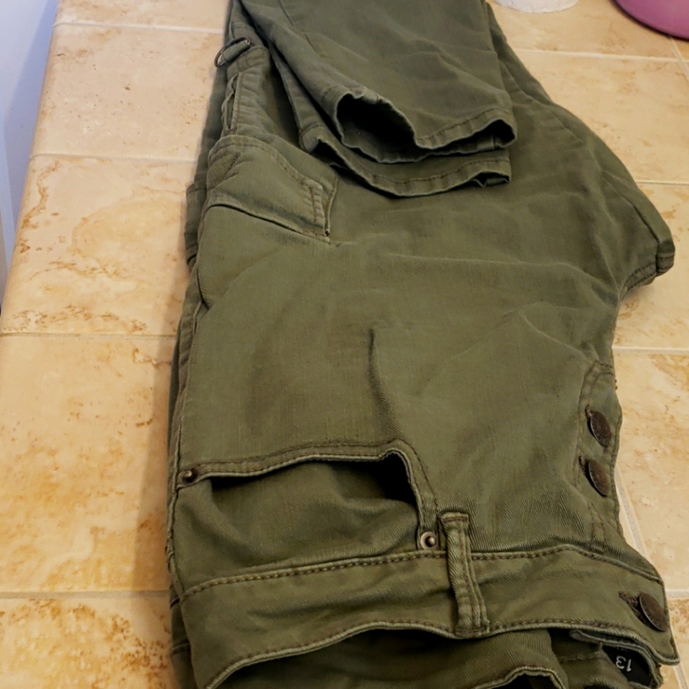 cargo pants - Picture 2 of 3